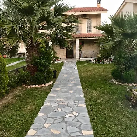 Modern Close To The Beach * Paliouri